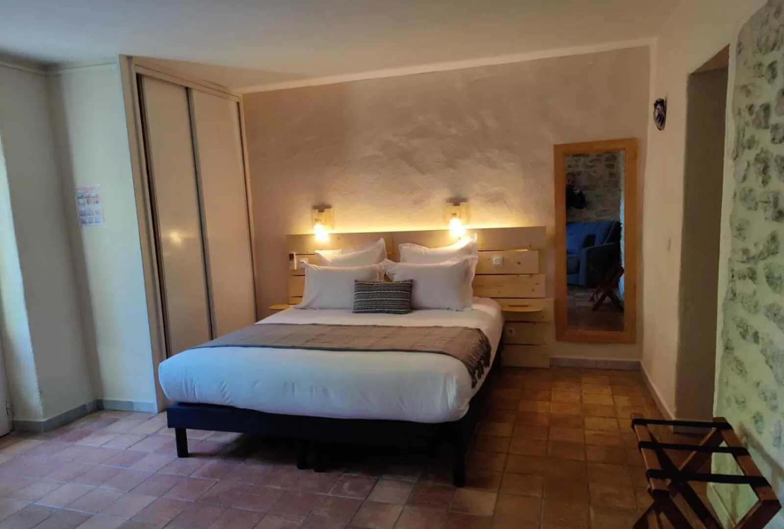 Le Mas Des Laurels Chantemerle-lès-Grignan Hotel